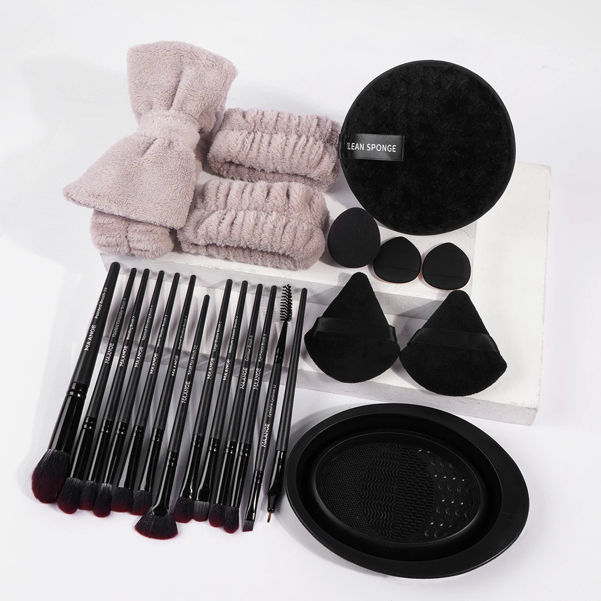 Makeup and care cosmetic set