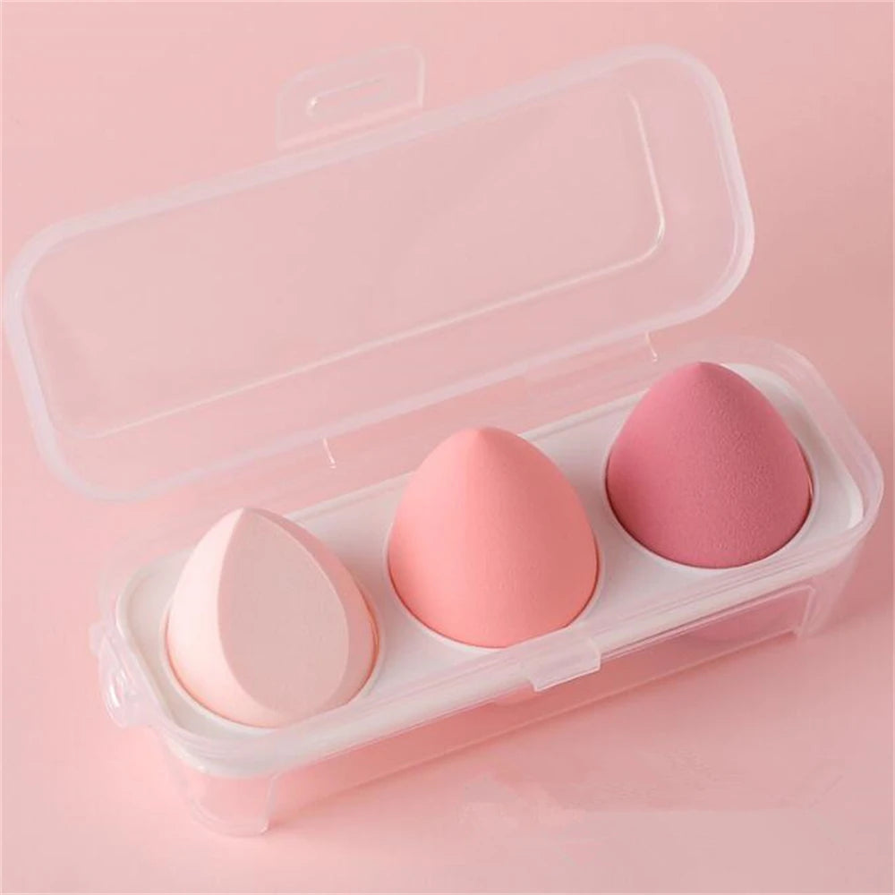 Set of makeup sponges