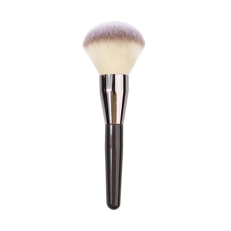 Blush brush